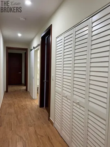 Prodej bytu 3+1, Coxen Hole, Roatán, Honduras, 139 m2