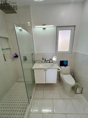 Prodej rodinného domu, Coxen Hole, Roatán, Honduras, 245 m2