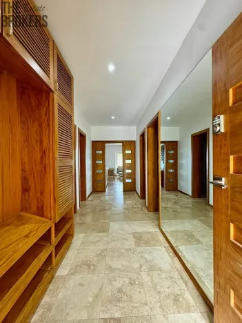 Prodej rodinného domu, Coxen Hole, Roatán, Honduras, 668 m2