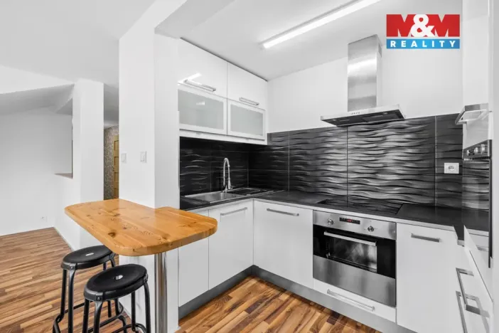 Pronájem bytu 2+kk, Praha - Bohnice, Bohnická, 84 m2