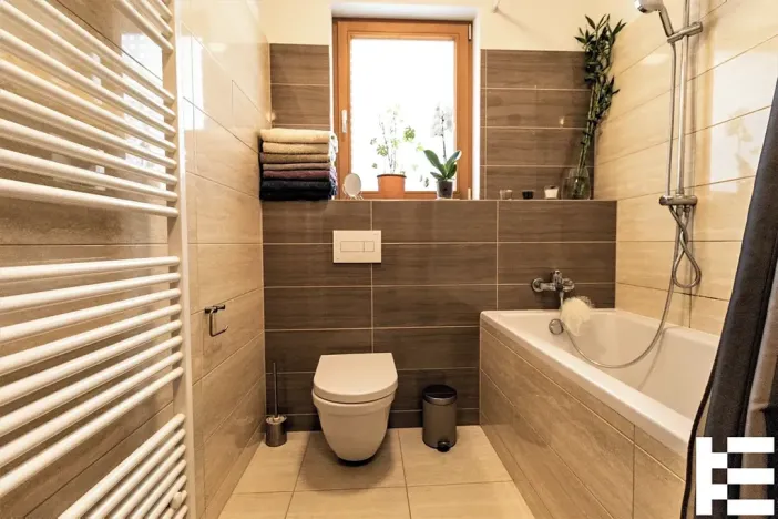 Pronájem bytu 1+kk, Praha - Modřany, Rorýsová, 38 m2