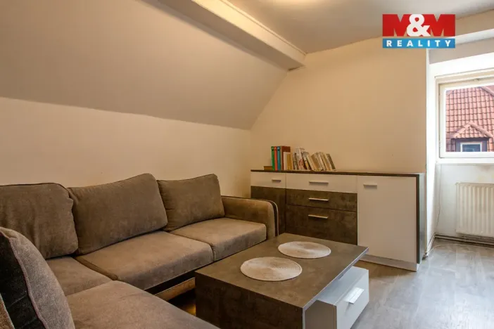 Prodej bytu 2+1, Cvikov - Cvikov II, Komenského, 48 m2