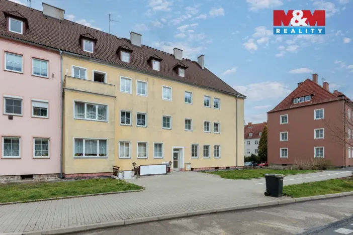 Prodej obchodního prostoru, Karlovy Vary, Moskevská, 85 m2