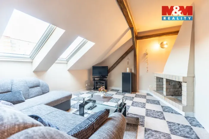 Prodej bytu 2+kk, Uherské Hradiště, Tř. Maršála Malinovského, 53 m2