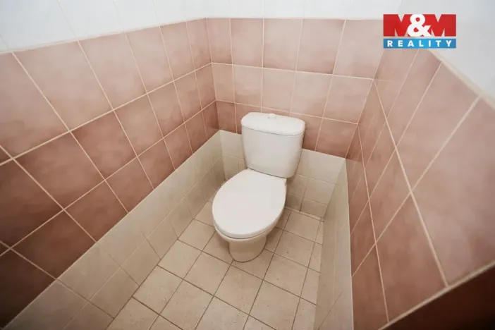 Prodej obchodního prostoru, Havlíčkův Brod, Žižkova, 690 m2