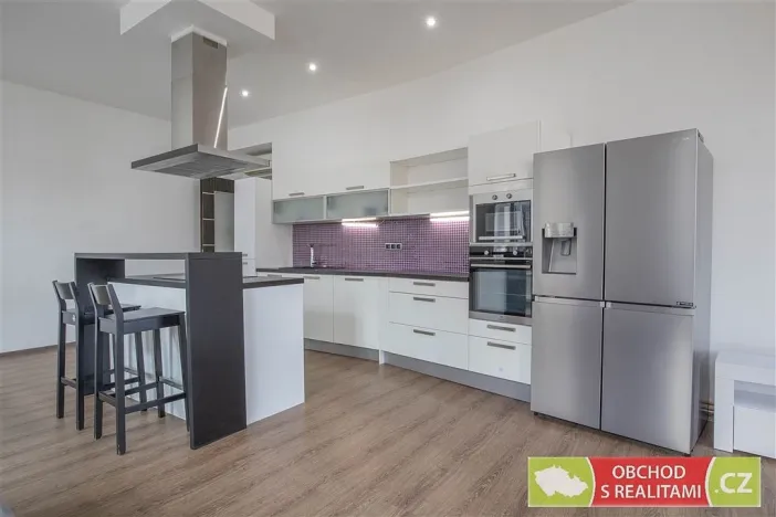 Pronájem bytu 3+kk, Praha, Dejvická, 106 m2