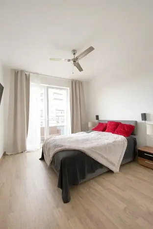 Pronájem bytu 2+kk, Praha - Letňany, Hlučkova, 58 m2