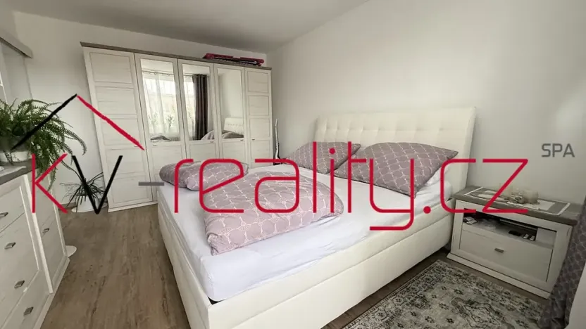 Pronájem bytu 2+1, Karlovy Vary, Klínovecká, 64 m2