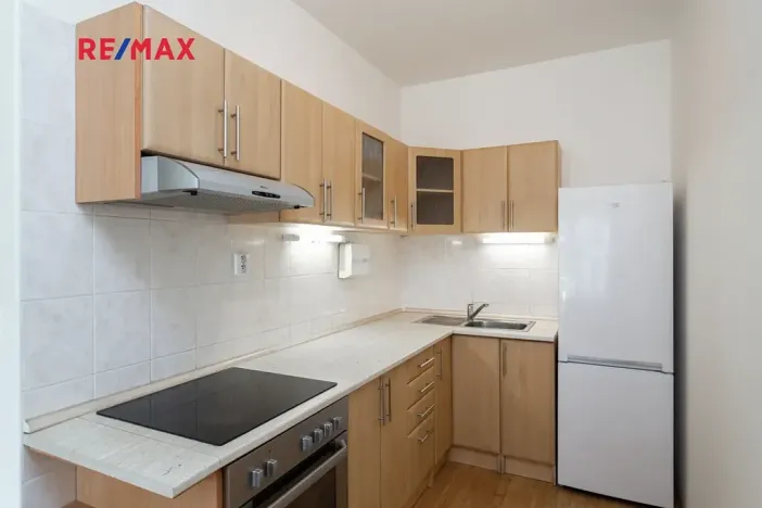 Pronájem bytu 2+kk, Praha - Strašnice, Názovská, 52 m2
