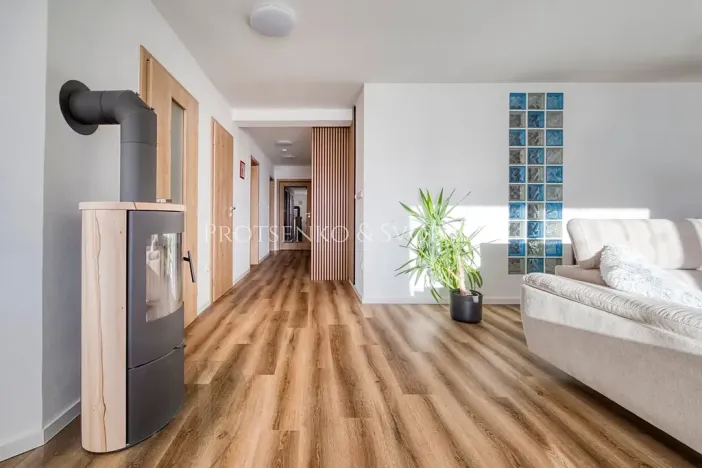 Prodej rodinného domu, Kamenice nad Lipou, nám. Husovo, 210 m2