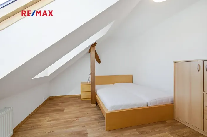 Prodej rodinného domu, Břasy, 298 m2