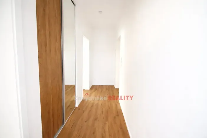 Pronájem bytu 2+kk, Znojmo, Jarošova, 45 m2