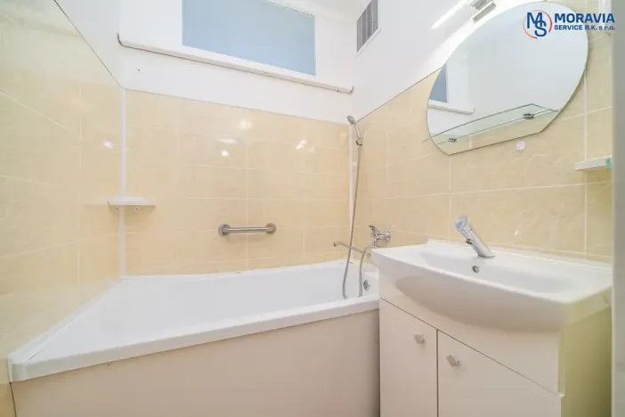 Pronájem bytu 2+1, Bruntál, Jesenická, 53 m2