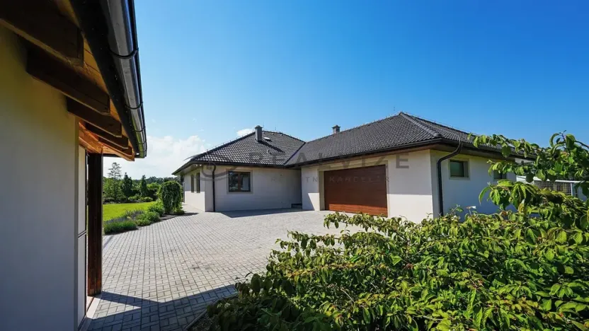 Prodej rodinného domu, Borovany, 237 m2