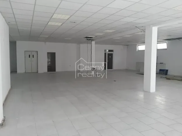 Pronájem obchodního prostoru, Pardubice, Smetanovo náměstí, 398 m2