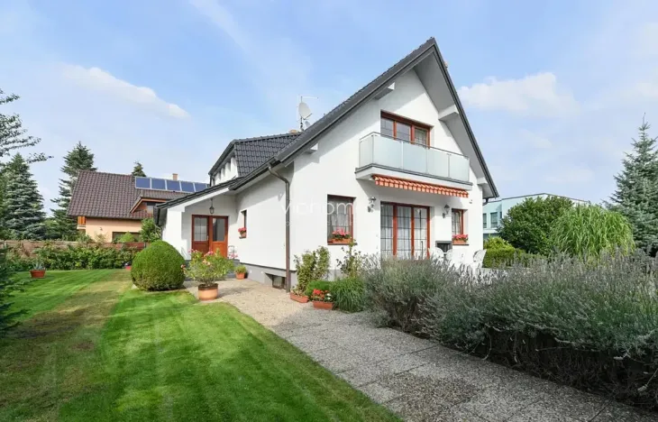 Pronájem vily, Praha - Suchdol, Havraní, 220 m2