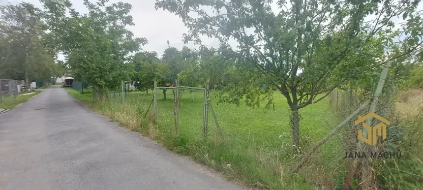 Prodej zahrady, Veselí nad Moravou, 625 m2