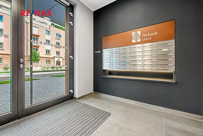 Pronájem bytu 1+kk, Praha - Žižkov, Malešická, 36 m2