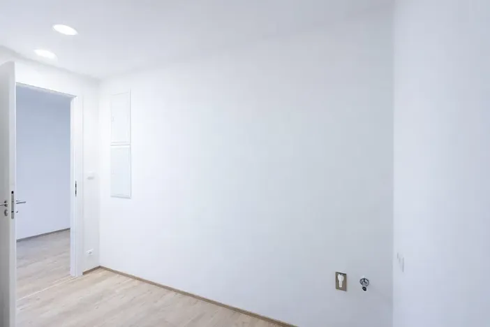 Pronájem bytu 2+kk, Praha - Hloubětín, Poděbradská, 67 m2