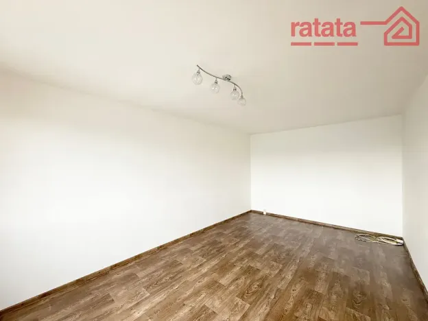 Pronájem bytu 2+1, Kadaň, Chomutovská, 61 m2