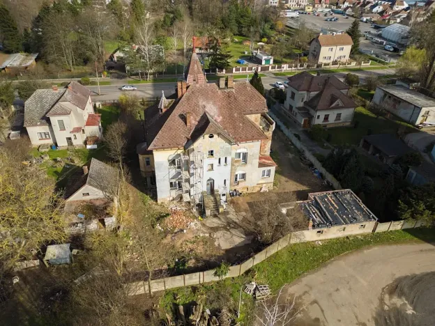 Prodej vily, Nový Bydžov, Třída B. Smetany, 500 m2