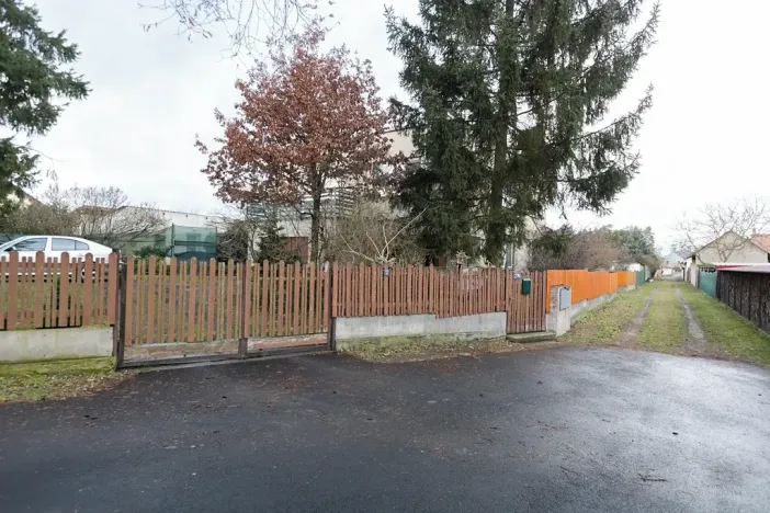 Prodej rodinného domu, Sokoleč, V Borkách, 194 m2