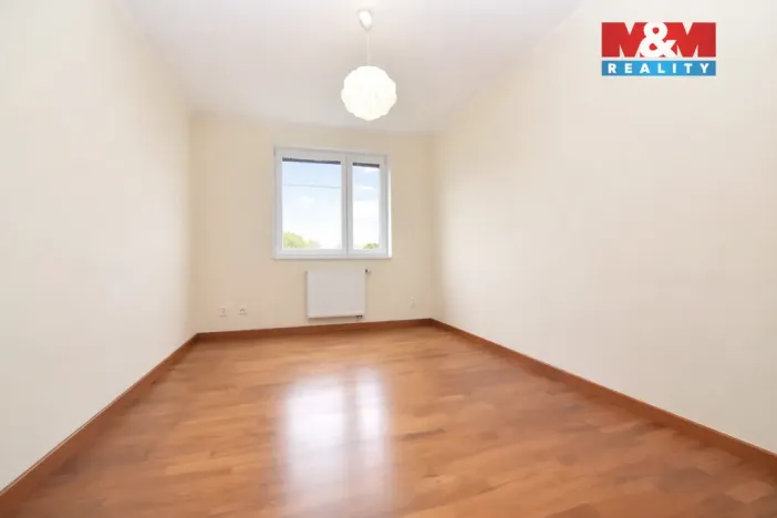 Prodej bytu 3+kk, Praha - Kyje, Břeclavská, 70 m2
