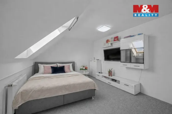 Prodej bytu 2+1, Nehvizdy, Gabčíkova, 50 m2