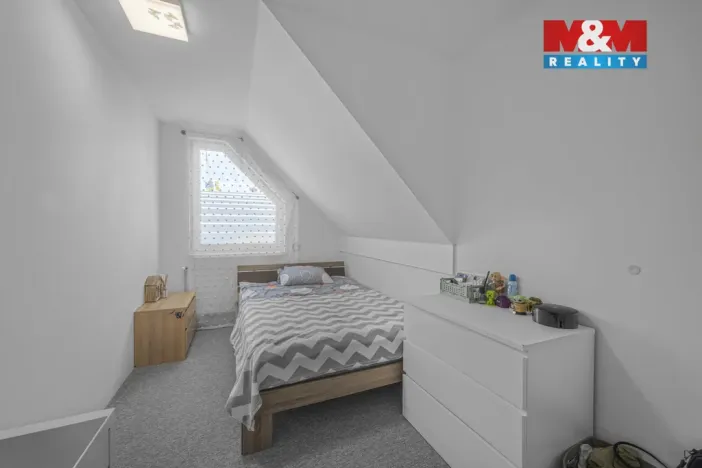 Prodej bytu 2+1, Nehvizdy, Gabčíkova, 50 m2