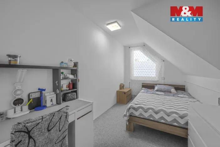 Prodej bytu 2+1, Nehvizdy, Gabčíkova, 50 m2