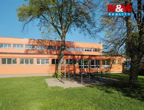 Prodej rodinného domu, Radonice, 260 m2