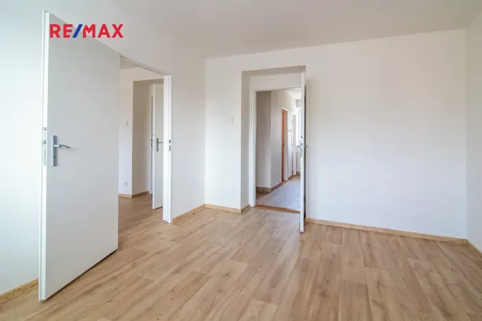 Pronájem bytu 2+1, Břeclav, nábř. Komenského, 57 m2