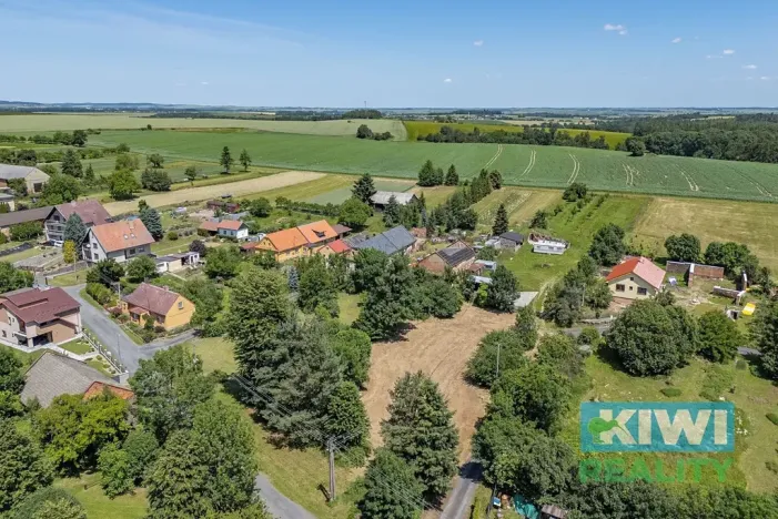 Prodej pozemku pro bydlení, Velké Heraltice, 1744 m2