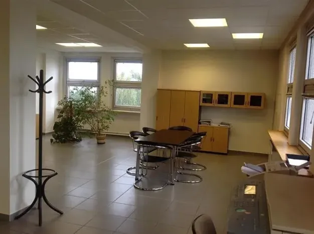 Pronájem kanceláře, Velká Bystřice, ČSA, 204 m2