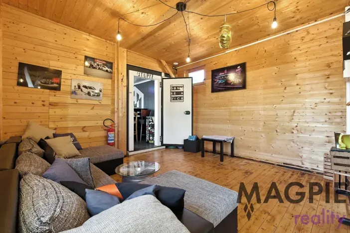 Pronájem restaurace, Praha - Uhříněves, Přátelství, 172 m2