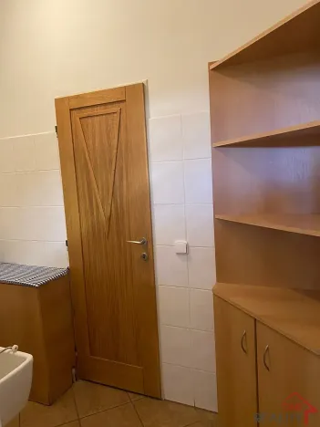 Pronájem obchodního prostoru, Staré Město, 90 m2