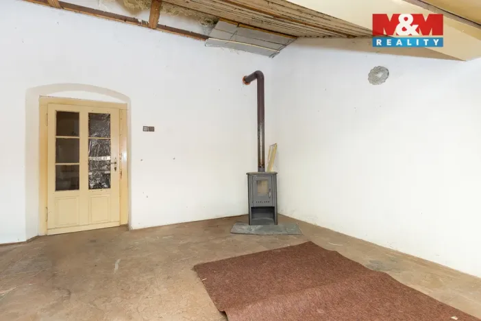 Prodej rodinného domu, Chrast, Náměstí, 200 m2