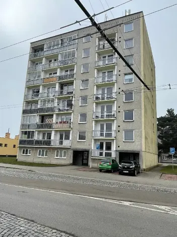 Pronájem bytu 1+kk, Pardubice, Trnovská, 36 m2
