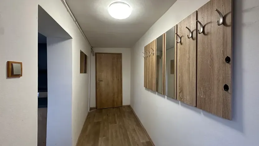 Pronájem rodinného domu, Bánov, 133 m2