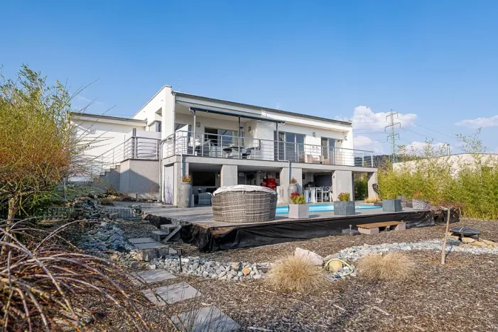 Prodej rodinného domu, Králův Dvůr, Na Vinohradech, 140 m2