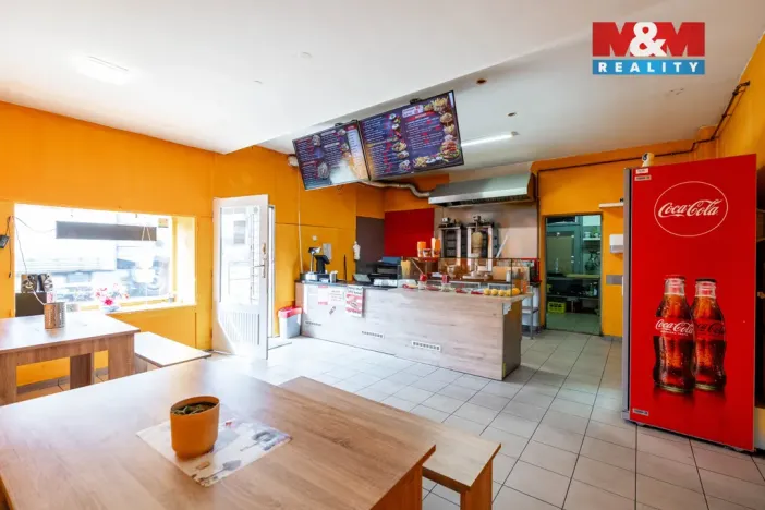 Prodej obchodního prostoru, Jemnice, Tyršova, 800 m2