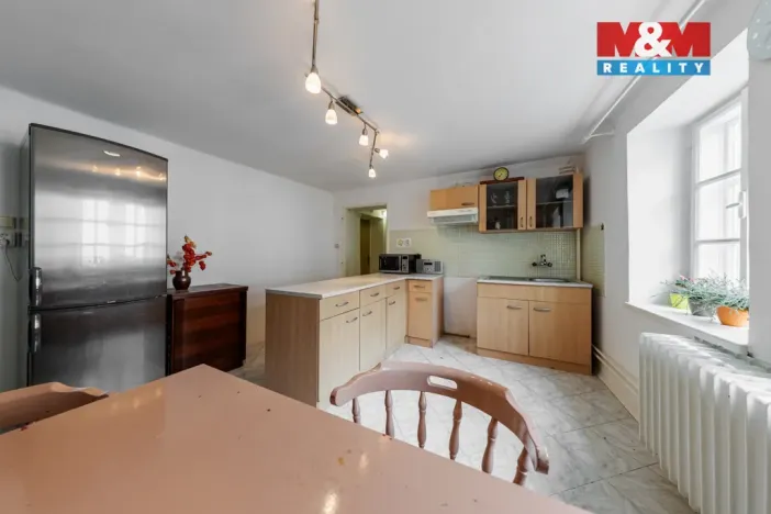 Prodej rodinného domu, Cheb, Kostelní náměstí, 148 m2