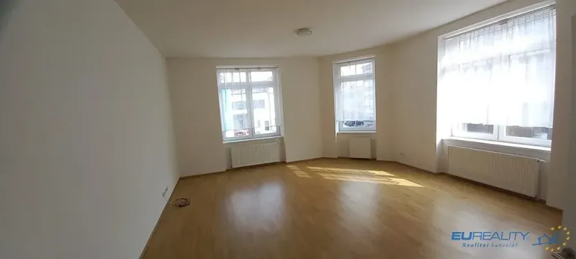 Prodej bytu 2+kk, Náchod, Komenského, 66 m2