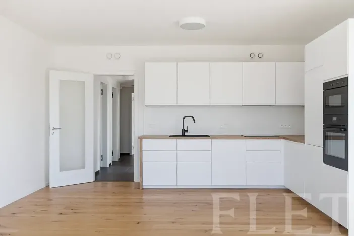 Pronájem bytu 3+kk, Praha - Modřany, Kolmanova, 87 m2