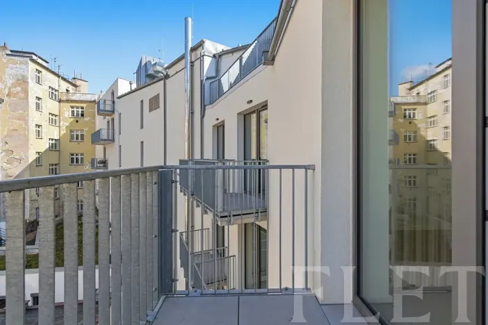 Pronájem bytu 1+kk, Praha - Vršovice, Krymská, 24 m2