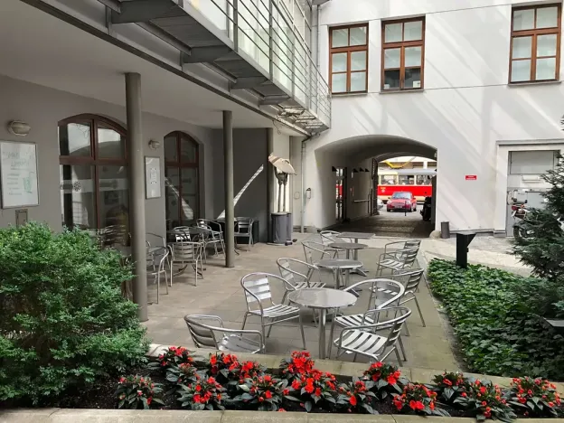 Pronájem kanceláře, Praha - Nové Město, Lazarská, 144 m2