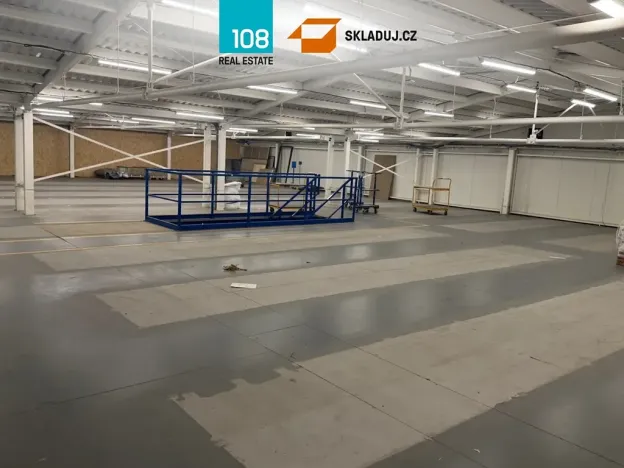 Pronájem skladu, Praha - Hostivař, Radiová, 2235 m2