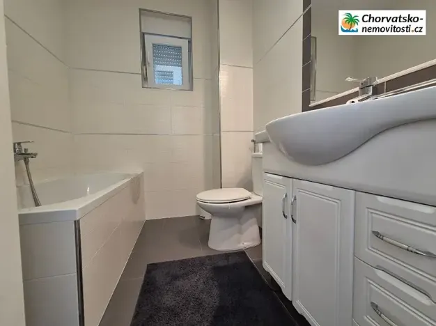 Prodej bytu 4+kk, Mandre, Chorvatsko, 55 m2