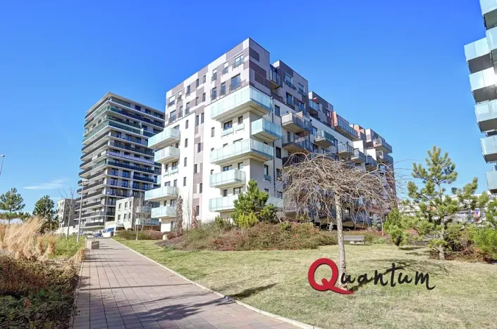 Pronájem garážového stání, Praha - Stodůlky, Svitákova, 14 m2