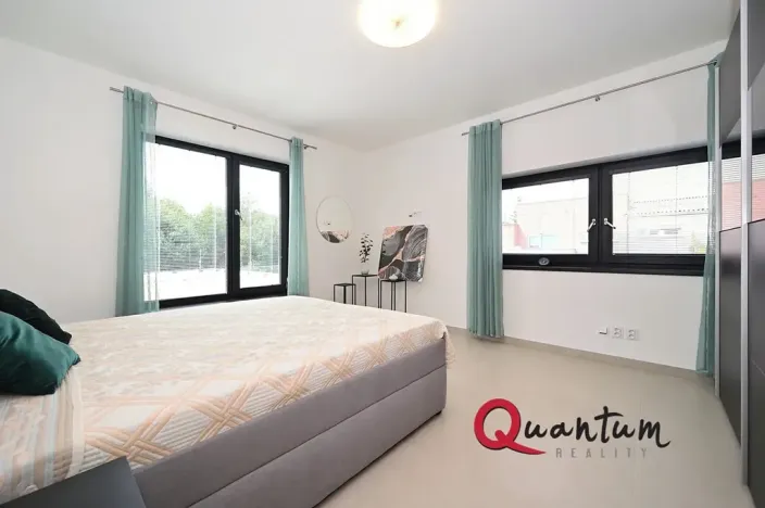 Pronájem rodinného domu, Šestajovice, Konopišťská, 250 m2